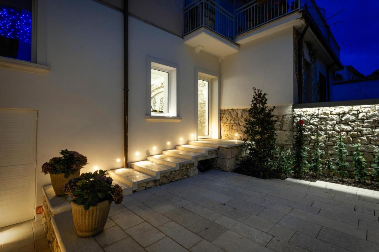 Bed and Breakfast Garni Il Concale Castel Di Sangro Exterior foto